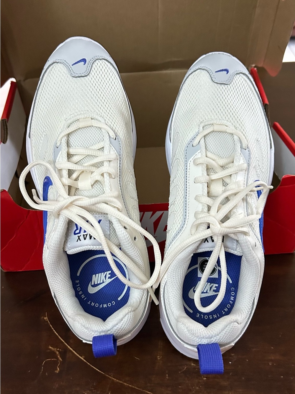 Nike Women’s Air Max AP, 9.5